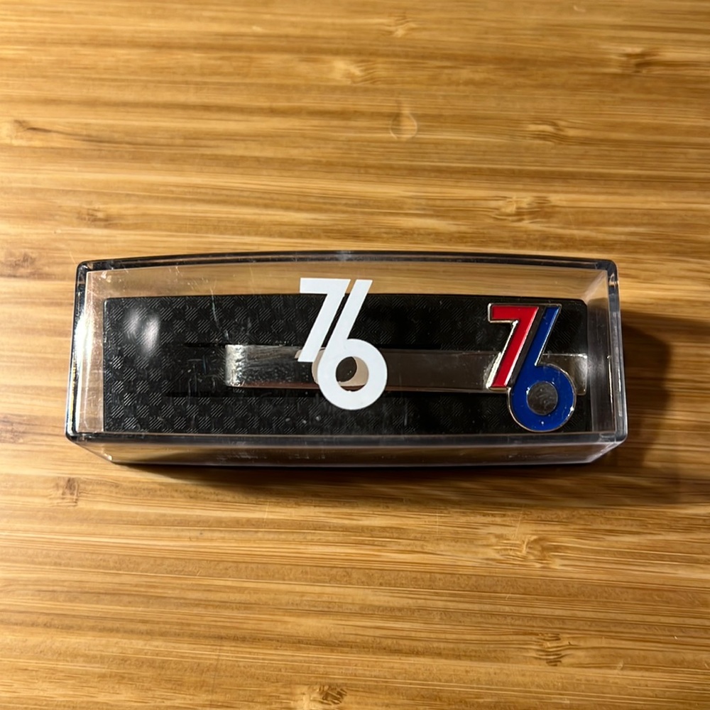 Sixers tie clip